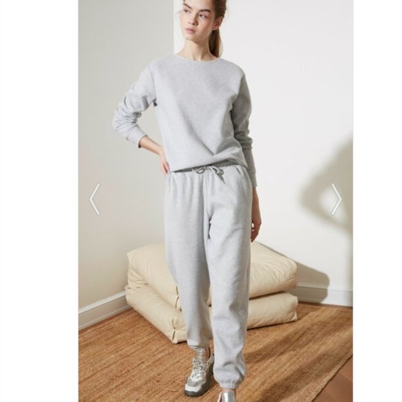 Gray Comfort Basic Knitted Sweatpants - Picture 5 of 10